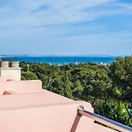 Luxury Sea View Віавіа