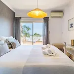 Luxury Sea View Віавіа