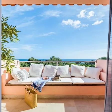 Luxury Sea View Apartament